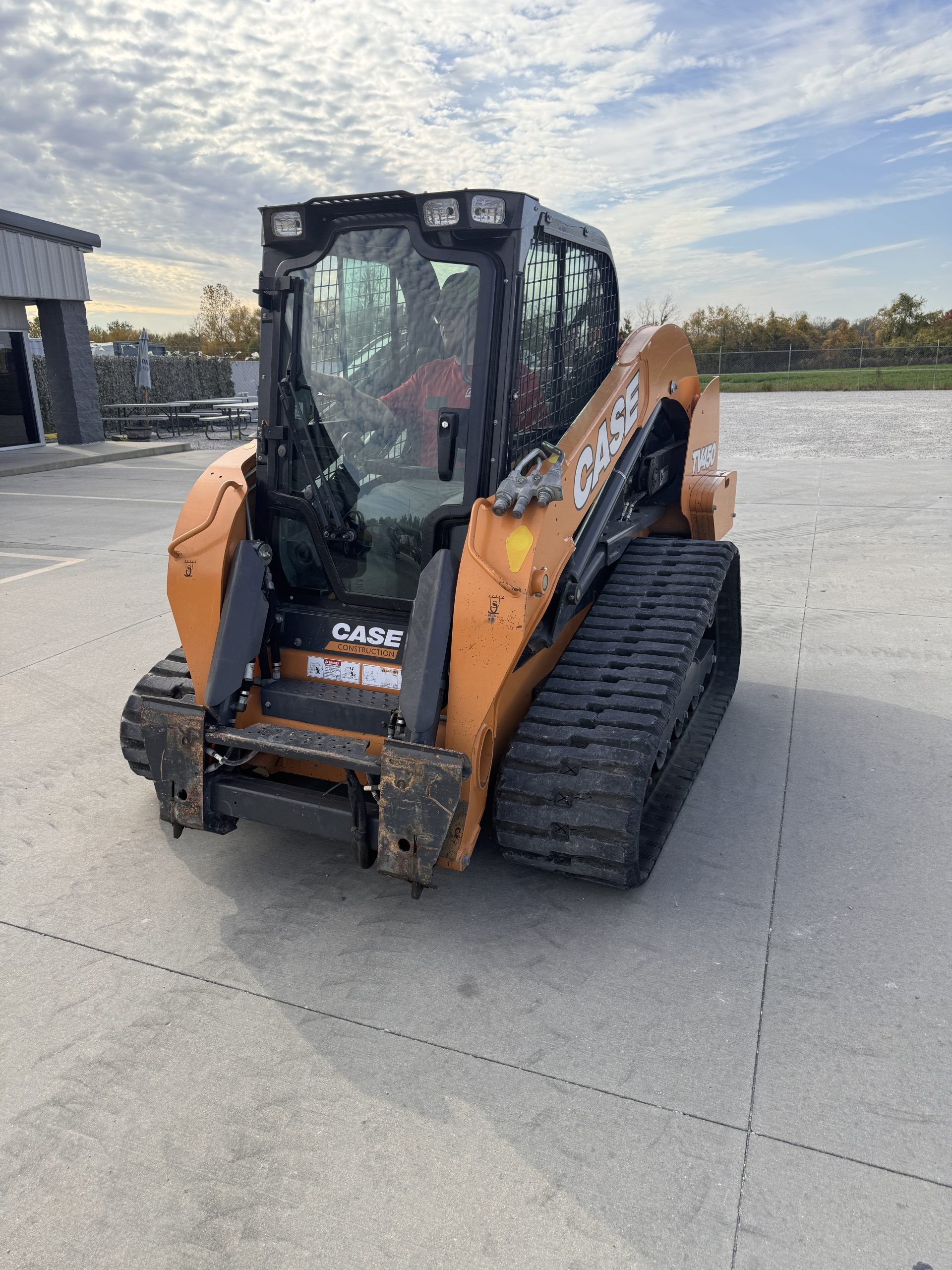 CASE SKID STEER FRONT 1 PROFILE