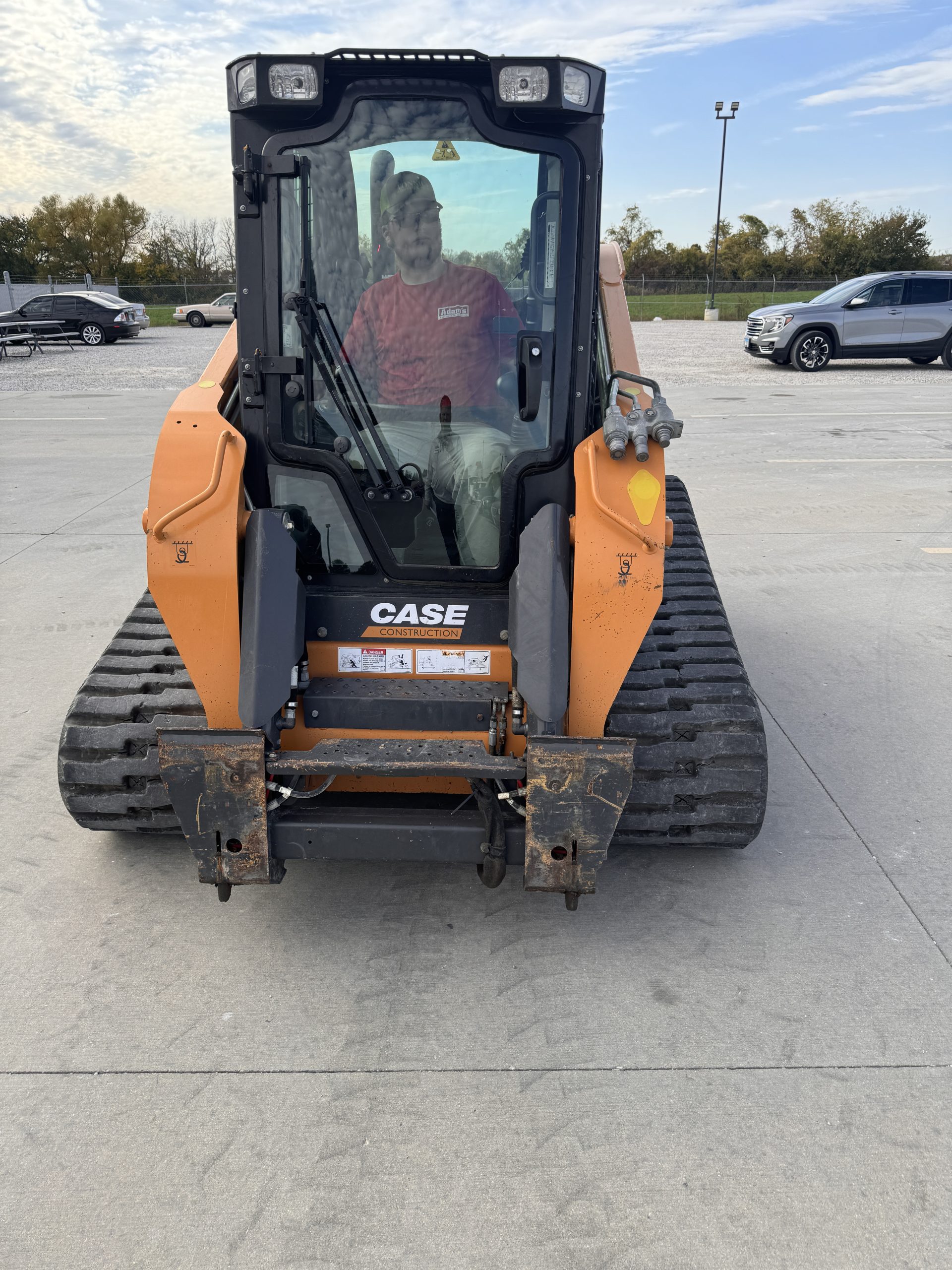 CASE SKID STEER FRONT PROFILE