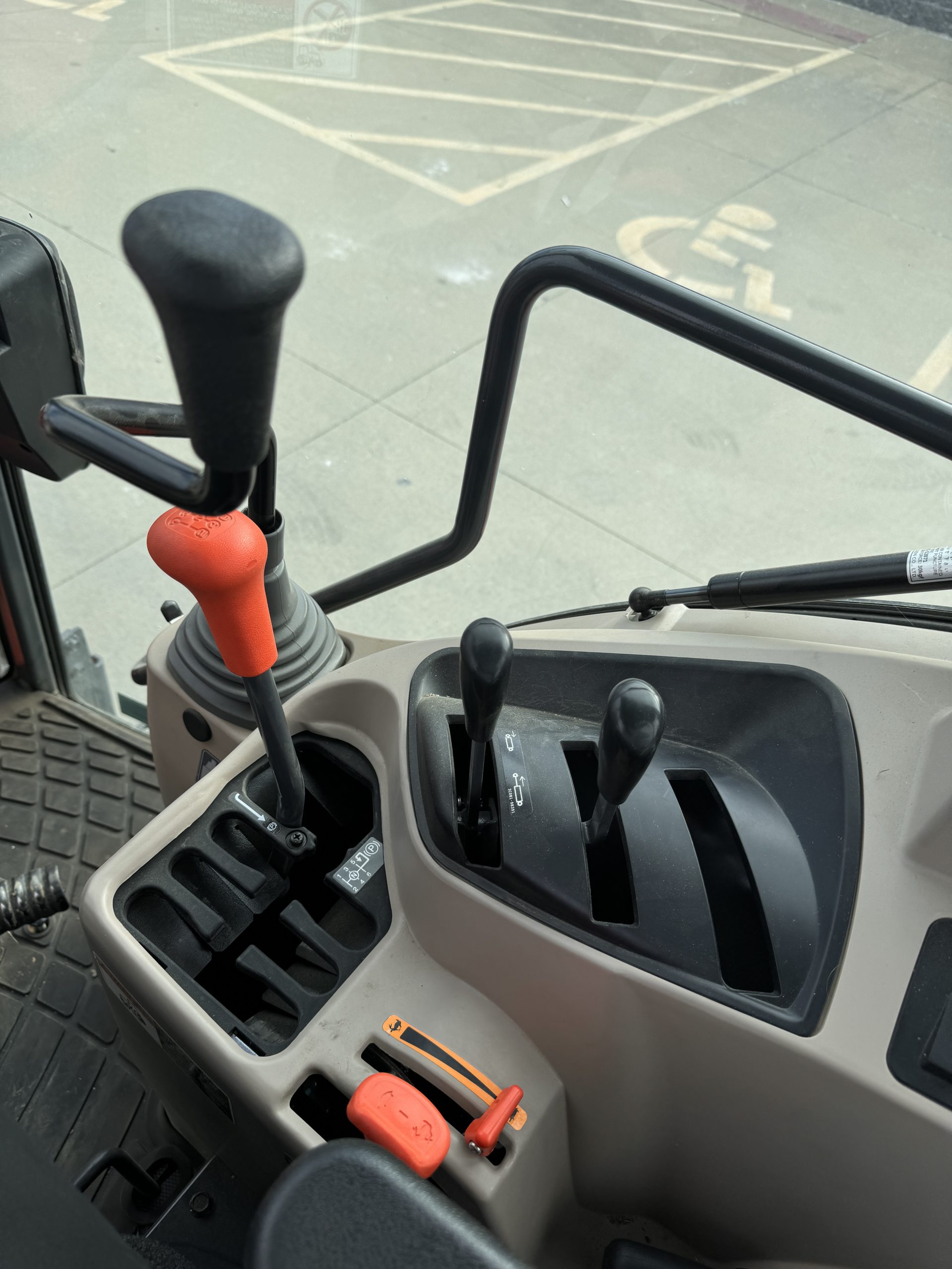 KUBOTA CABBED LEVERS