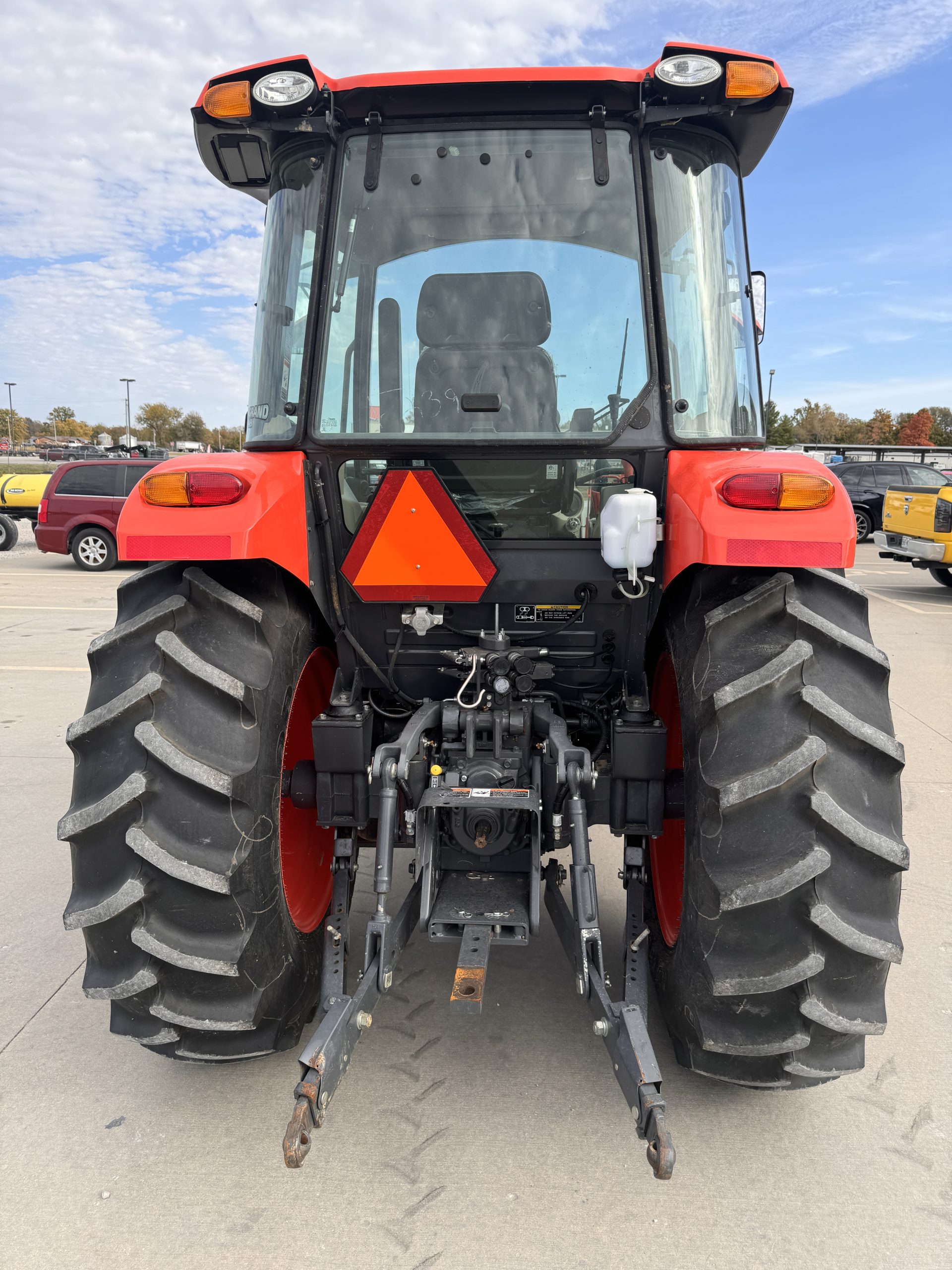 KUBOTA CABBED REAR 1 PROFILE