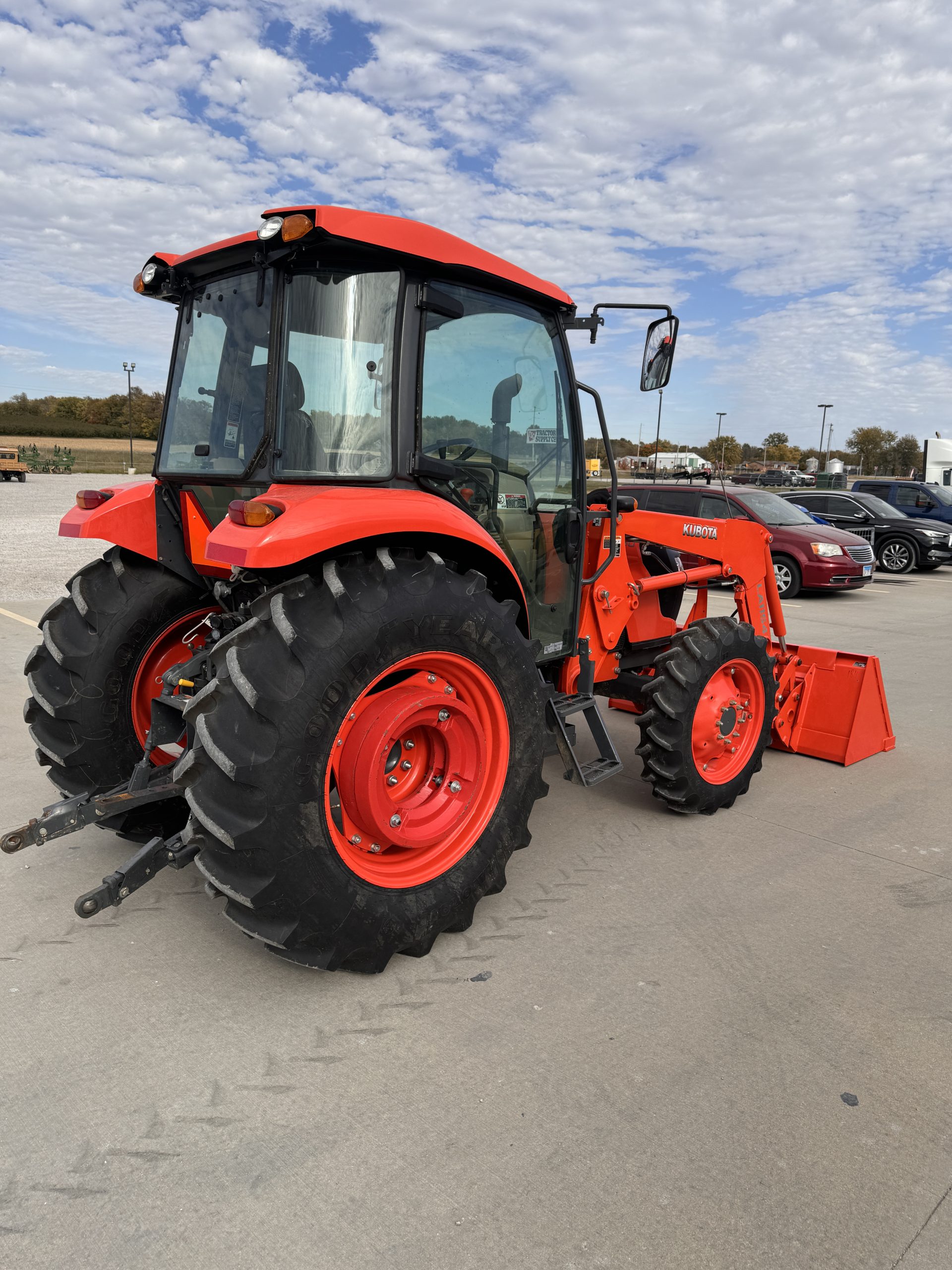 KUBOTA CABBED SIDE 3 PROFILE