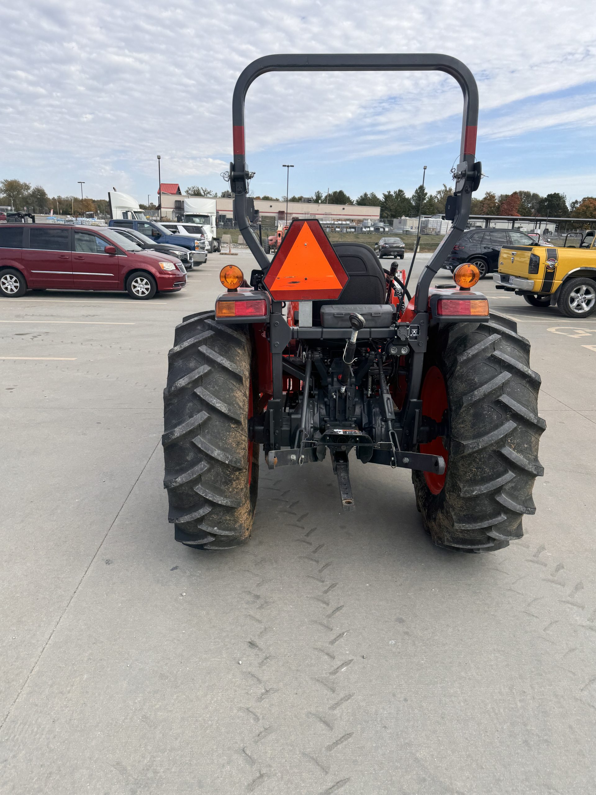 KUBOTA UTILITY REAR PROFILE